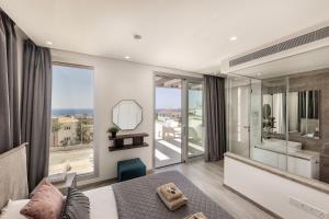 Voodi või voodid majutusasutuse Villa Azure Napa Hills toas +85 fotot