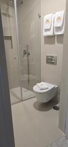 Ένα μπάνιο στο Soldouro Aveiro Station +4 φωτογραφίες