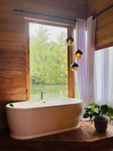 Koupelna v ubytování Jungle Breeze