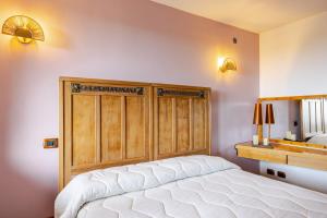 Ένα ή περισσότερα κρεβάτια σε δωμάτιο στο Villa Afrodite +33 φωτογραφίες