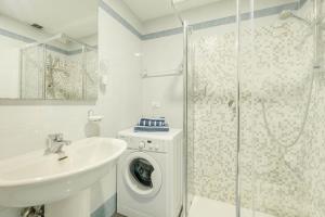 Imagine din galeria proprietății Seadream Venice Apartment - 15 min da Venezia în Veneția