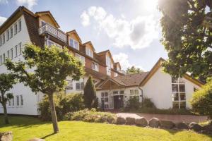 Landhaus Immenbarg, Dünenblick في فارنمونده: منظر خارجي للمنزل