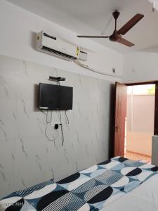 Μια τηλεόραση ή/και κέντρο ψυχαγωγίας στο Eco Residency 4S