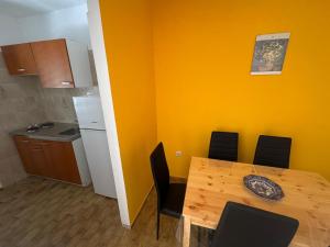 Kuchyň nebo kuchyňský kout v ubytování Apartments Prosika