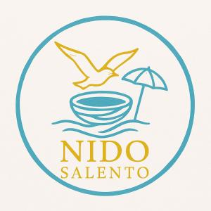 a logo for a beach with a bird and an umbrella at Nido Salento Gallipoli in Gallipoli