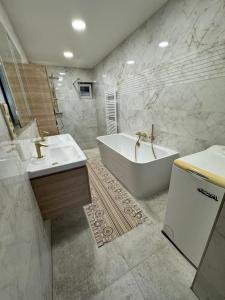 Koupelna v ubytování Apartmán na Trávnicích