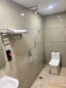 Koupelna v ubytování Hotel Mehak Palace - Noida Sector 62
