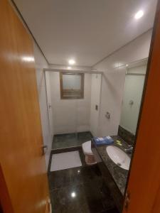 Studio com Piscina no Rooftop的一间浴室