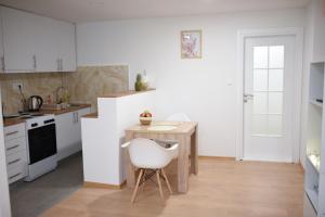 Dapur atau dapur kecil di White Heart Mostar