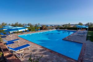 Bazén v ubytování Agriturismo Casale trieste nebo v jeho okolí