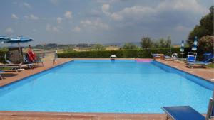 Bazén v ubytování Agriturismo Casale trieste nebo v jeho okolí