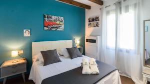 Posteľ alebo postele v izbe v ubytovaní Villa Omairi Torrox by Ruralidays + 27 fotografií