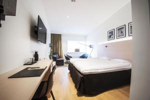 Μια τηλεόραση ή/και κέντρο ψυχαγωγίας στο Best Western RC Hotel