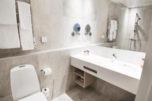 Ένα μπάνιο στο Best Western RC Hotel