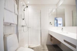 Ένα μπάνιο στο Best Western RC Hotel