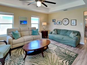 Posezení v ubytování Gulf Coast Getaway