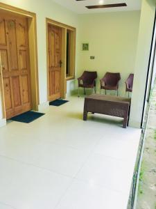 Posezení v ubytování Kaghan Hills Resort