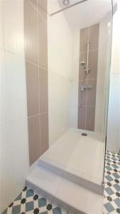 Kúpeľňa v ubytovaní La Maison de Sylvie, chambres d'hôtes à Tarbes