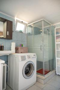 Фотография из галереи Dimitri's Apartment в Ватере