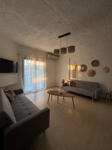 Postel nebo postele na pokoji v ubytování Seaside family house