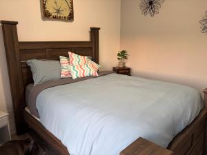 Fotografie z fotogalerie ubytování Simply Serenity - steps from Lake Huron v destinaci Miller Lake