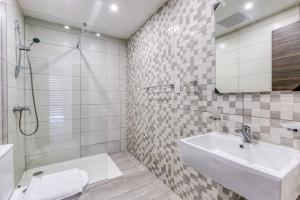 Koupelna v ubytování Swieqi Luxury Charm Central Cityline View + 29 fotografií