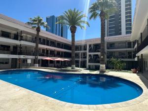 Bazén v ubytování Comfort Inn Hermosillo Pitic nebo v jeho okolí