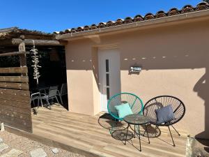 Balkon lub taras w obiekcie T3 avec spa, hyper centre, port