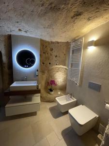 Ένα μπάνιο στο IL Nido nella Roccia +25 φωτογραφίες