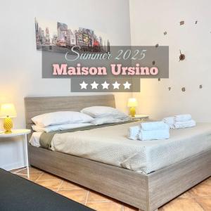 Ένα ή περισσότερα κρεβάτια σε δωμάτιο στο Maison Ursino 3 Minutes on Foot from the Center