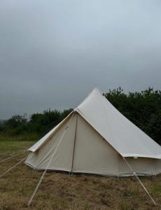 Fotografie z fotogalerie ubytování Brambles bell tent v destinaci Brading