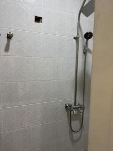 Ένα μπάνιο στο Cozy 2-Bedroom Apartment +29 φωτογραφίες
