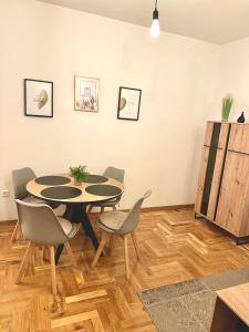 Fotografie z fotogalerie ubytování MonteRelax Apartments Becici v destinaci Rafailovići