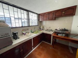 Kuchyň nebo kuchyňský kout v ubytování Accommodation in Quito