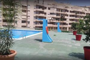Bazén v ubytovaní Centro Plaza Torremolinos Piscina Wi-Fi Terraza alebo v jeho blízkosti