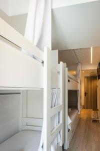 Hostel Charino客房内的一张或多张床位