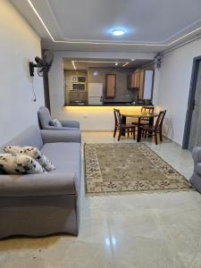 Posezení v ubytování Pyramids Private Gate