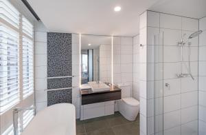 Kúpeľňa v ubytovaní Four Points by Sheraton Auckland