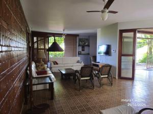 Μια τηλεόραση ή/και κέντρο ψυχαγωγίας στο Casa Centro de Ubatuba