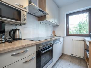 A kitchen or kitchenette at Fleckalm
