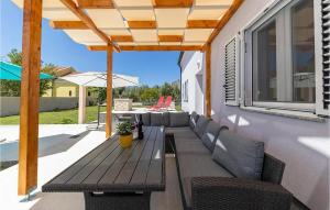 Μπαλκόνι ή βεράντα στο 3 Bedroom Nice Home In Nin