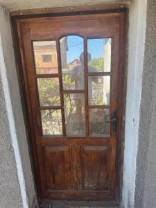 Φωτογραφία από το άλμπουμ του Pazardzhik Shelter House 3 Empty Rooms, No Electric, No Water, No WC, Free Car Parking, Glavinitsa Self Check-in 