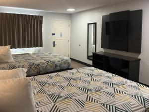 Postel nebo postele na pokoji v ubytování Motel 6 Seguin TX