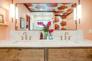 Bagno di Maximalist IG-Worthy Bachelorette Vibes with Virtue, Saltwater Pool and Poolhouse