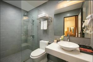 Koupelna v ubytování Lam Anh Hotel 3 Ngoại Giao Đoàn BT5-16