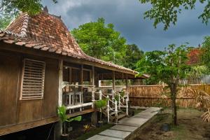 Aed väljaspool majutusasutust Lost Paradise Gili