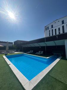 Bazén v ubytování Sole Mio Wellness & SPA nebo v jeho okolí