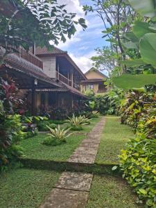 En have udenfor Rice paddy bungalow