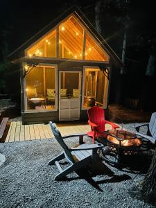 Siseõu või muu väliala majutusasutuses Kentucky Lake Family Cabin! Pet Friendly