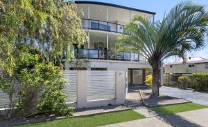 Το κτήριο όπου στεγάζεται  το διαμέρισμα